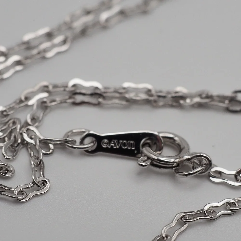 Vintage Avon Necklace Purple Flower Collectors Locket Pendant Silver Tone Chain